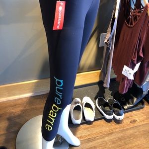 Pure Barre by Splits 59 black Capri leggings